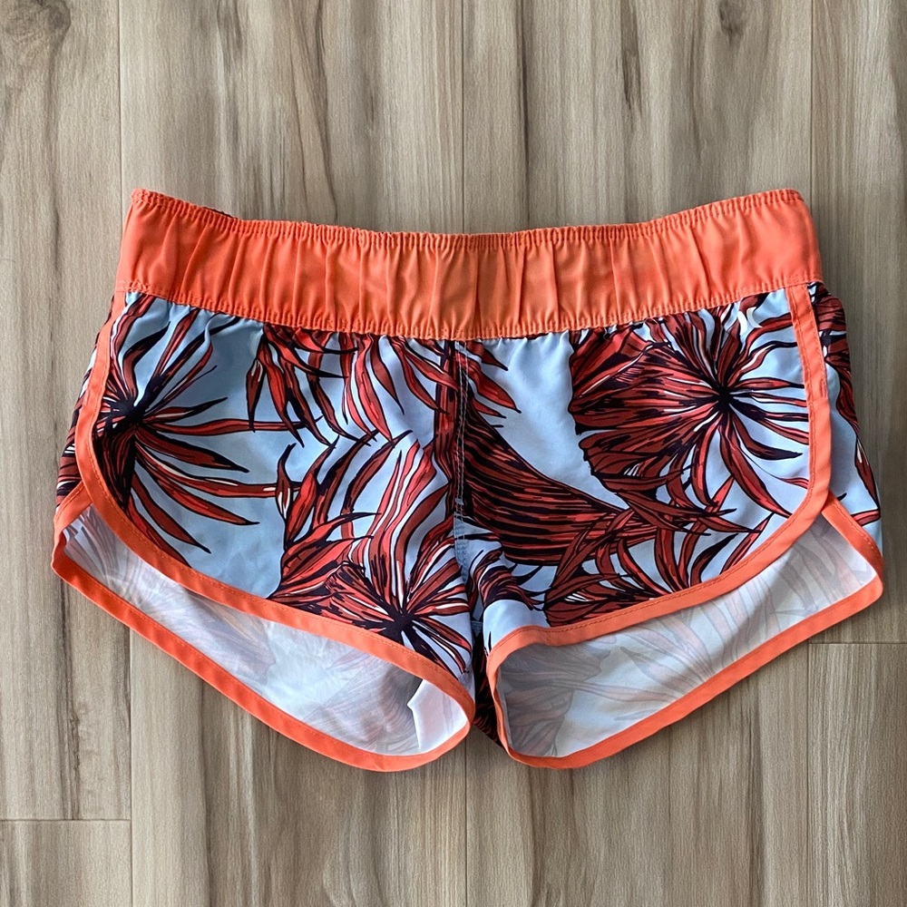 Hurley Women's XS Board Shorts - Orange and Black Floral